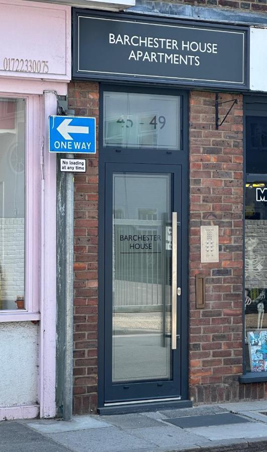 Barchester House Apartments Delux ソールズベリー エクステリア 写真